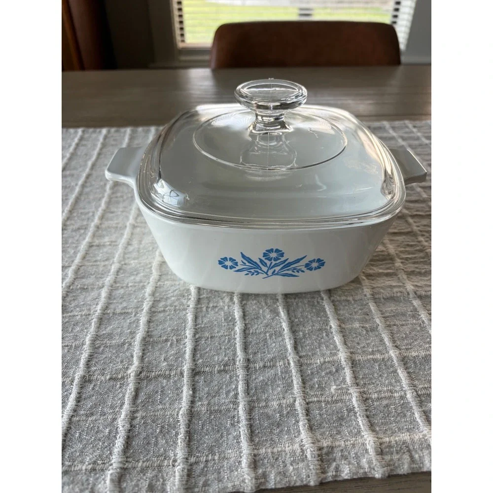 Vintage Corning Ware Blue Cornflower Casserole Set 1QT P1B & 1.5QT P1 1/2B Lids